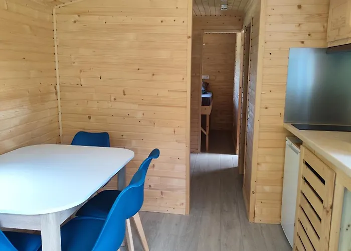 Les Roulottes De Josephine 펜션 Veyrines-de-Domme